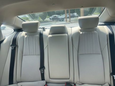 Used 2020 Honda Accord Touring image 15