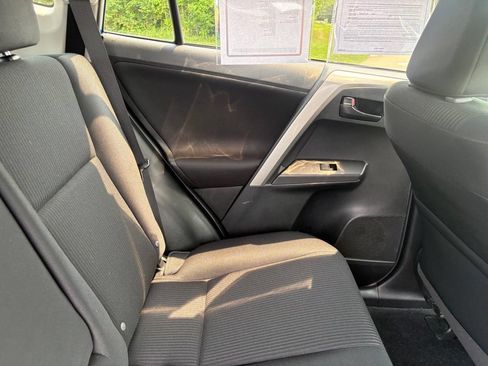 Used 2018 Toyota RAV4 LE w/ All Weather Liner Package FWD image 35