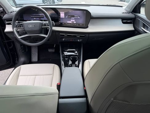 New 2026 Audi Q3 quattro 2.0T AWD/4WD image 17