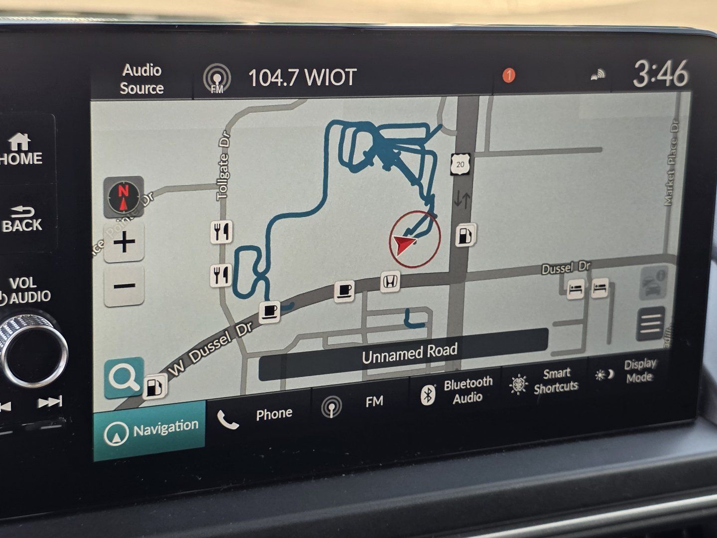 Certified 2025 Honda Pilot Touring image 4