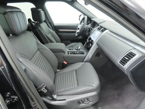 New 2026 Land Rover Discovery Limited Edition image 20