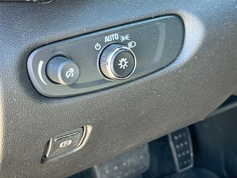 Used 2023 Chevrolet Blazer LT w/ LPO, Floor Liner Package image 13