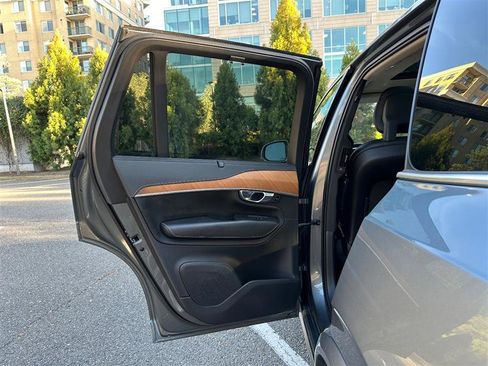 Used 2018 Volvo XC90 T6 Inscription w/ Convenience Package image 23