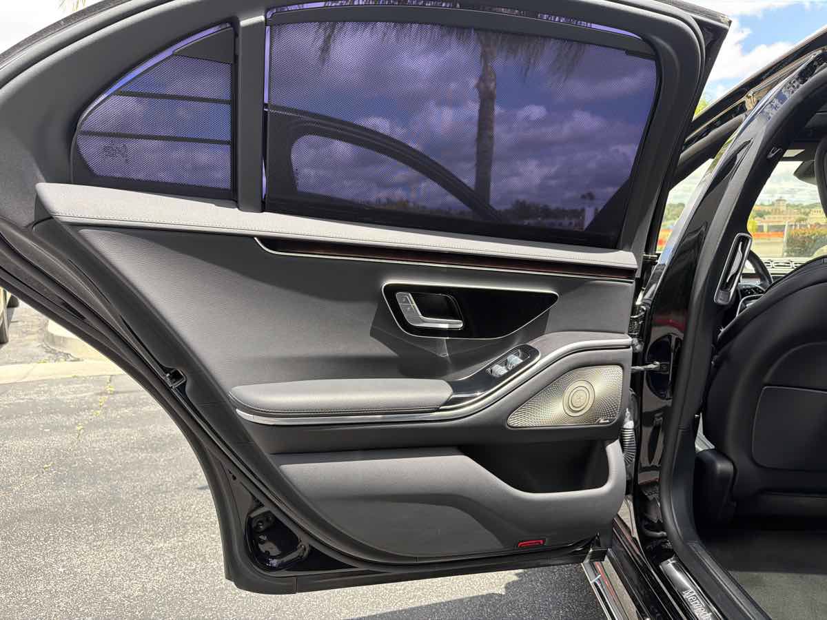 Used 2023 Mercedes-Benz S 500 4MATIC w/ AMG Line image 33