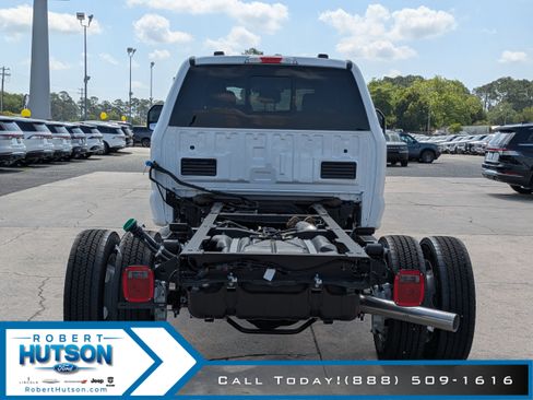 New 2025 Ford F450 XL w/ XL Chrome Package image 5