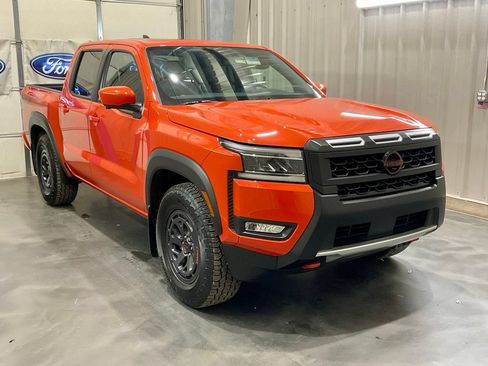 Used 2025 Nissan Frontier Pro-X w/ Pro Premium Package RWD image 2