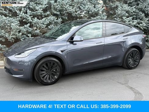 Used 2023 Tesla Model Y Long Range AWD/4WD image 1