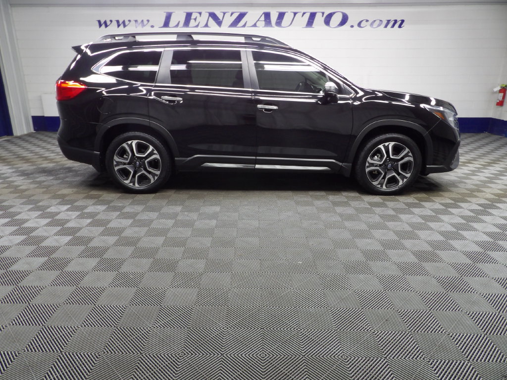 Used 2023 Subaru Ascent Touring w/ Popular Package #2A AWD/4WD image 2