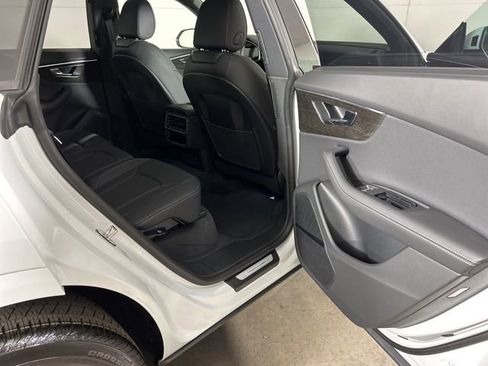 New 2026 Audi Q8 Premium Plus image 13