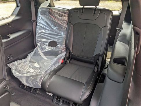 New 2025 Jeep Grand Cherokee L Altitude image 11