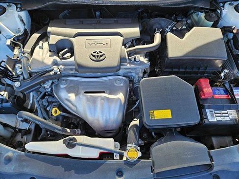 Used 2015 Toyota Camry SE image 20