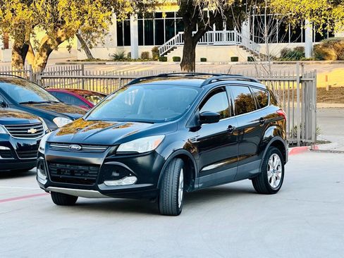 Used 2013 Ford Escape SE image 3