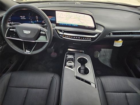 New 2025 Cadillac Lyriq Sport w/ LPO, Floor Liner Package AWD/4WD image 12