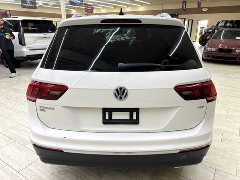 Used 2018 Volkswagen Tiguan SEL image 6