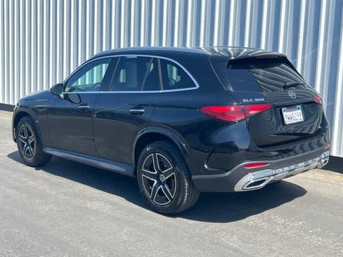 Used 2026 Mercedes-Benz GLC 300 image 4