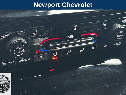 Used 2023 Jeep Grand Cherokee L Laredo image 22