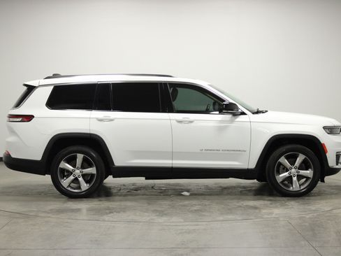 Used 2021 Jeep Grand Cherokee L Limited w/ Luxury Tech Group II image 9