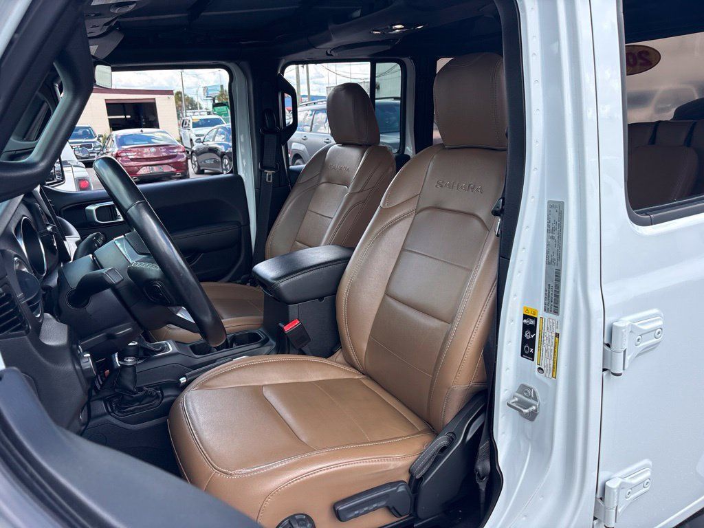 Used 2022 Jeep Wrangler Unlimited Sahara w/ Safety Group AWD/4WD image 9