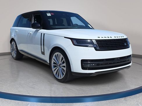 New 2026 Land Rover Range Rover Long Wheelbase SE AWD/4WD image 3