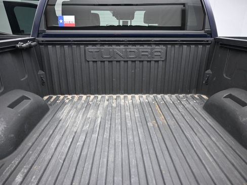Used 2025 Toyota Tundra Limited AWD/4WD image 16