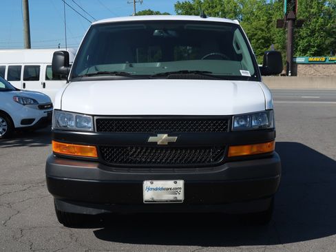 Used 2025 Chevrolet Express 3500 LS RWD image 3