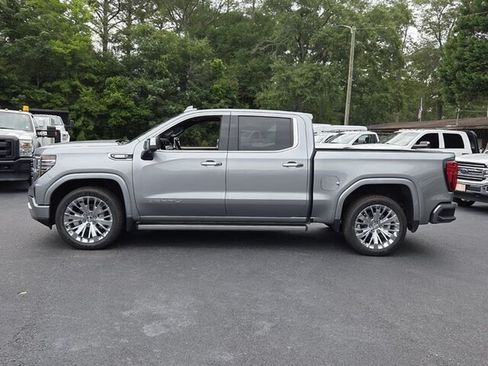 Used 2023 GMC Sierra 1500 Denali AWD/4WD image 5