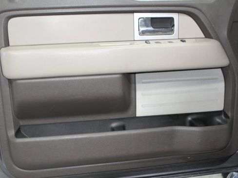 Used 2010 Ford F150 XLT image 13