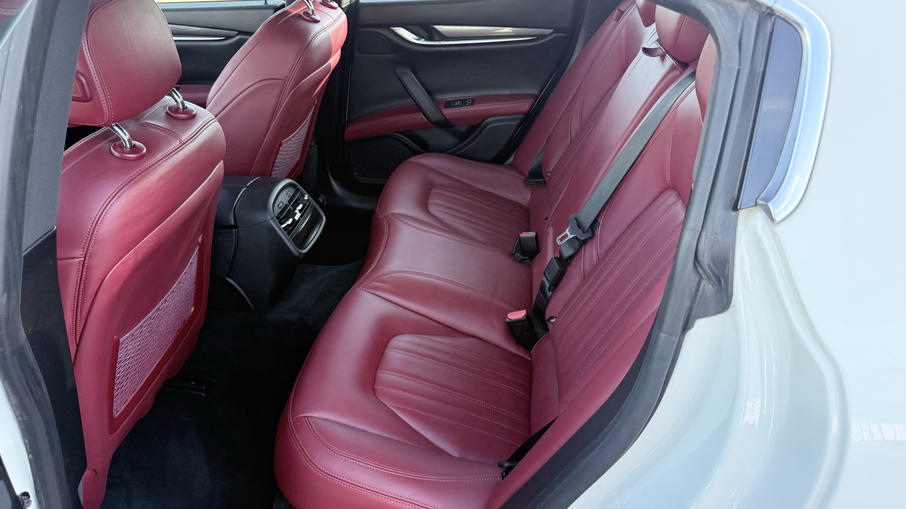 Used 2018 Maserati Ghibli RWD image 22