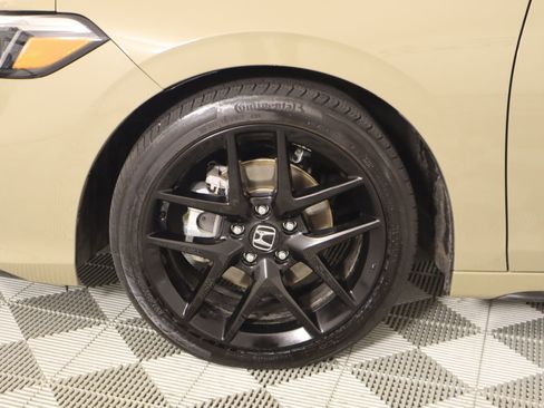 Used 2025 Honda Civic Sport image 18