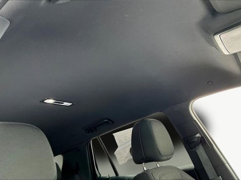Used 2025 Chevrolet Equinox LT AWD/4WD image 28