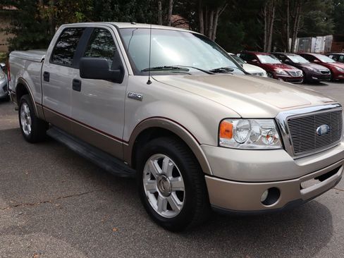 Used 2006 Ford F150 Lariat image 3