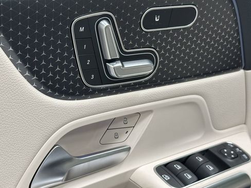 New 2026 Mercedes-Benz GLA 250 4MATIC image 12