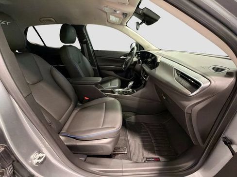 Used 2025 Buick Encore GX Sport Touring w/ Advanced Technology Package AWD/4WD image 23