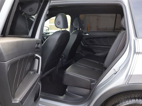 Certified 2024 Volkswagen Tiguan SE R-Line image 23