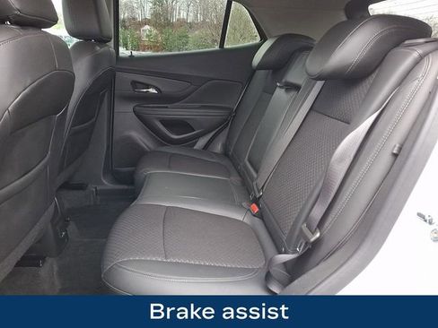 Used 2022 Buick Encore Preferred w/ Safety Package image 14