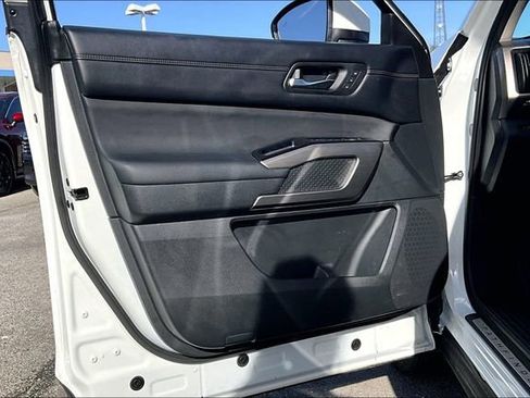 Certified 2024 Nissan Pathfinder Platinum w/ Cargo Package image 17