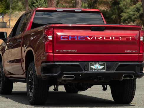 Used 2020 Chevrolet Silverado 1500 Custom Trail Boss w/ Custom Convenience Package image 13