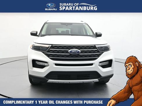 Used 2023 Ford Explorer XLT w/ Equipment Group 202A RWD image 2