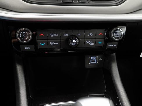 New 2026 Jeep Compass Limited image 23