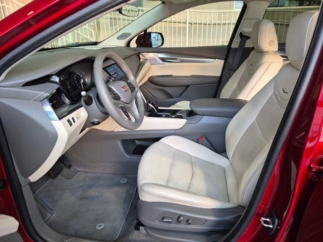 Used 2024 Cadillac XT5 Premium Luxury AWD/4WD image 16