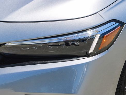 Used 2024 Honda Civic EX-L image 5