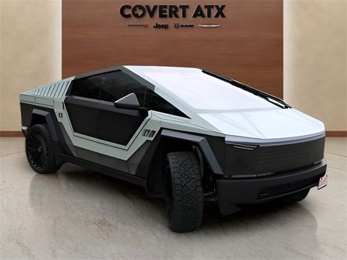 Used 2025 Tesla Cybertruck AWD Crew Cab image 7