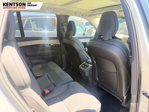 Used 2025 Volvo XC90 B6 Plus AWD/4WD image 4