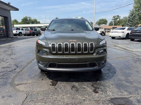 Used 2017 Jeep Cherokee 75th Anniversary AWD/4WD image 14