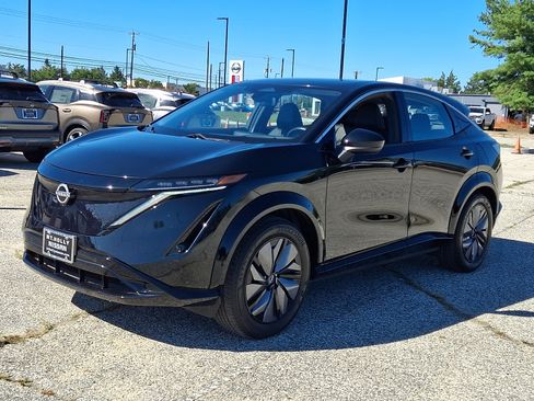 Certified 2023 Nissan Ariya FWD image 3
