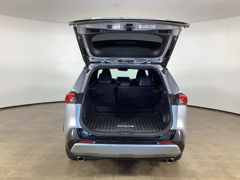 Used 2023 Toyota RAV4 XSE AWD/4WD image 12