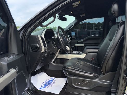 Used 2018 Ford F150 Lariat w/ Equipment Group 502A Luxury AWD/4WD image 12