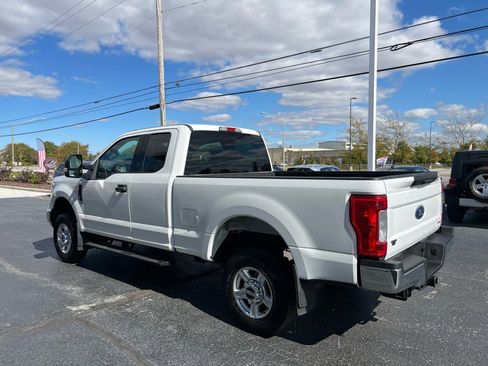 Used 2017 Ford F250 XLT w/ Snow Plow Prep Package image 5