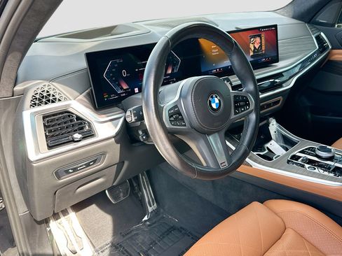 Used 2024 BMW X7 xDrive40i w/ Executive Package AWD/4WD image 9