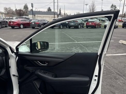 Used 2020 Subaru Outback Premium image 17